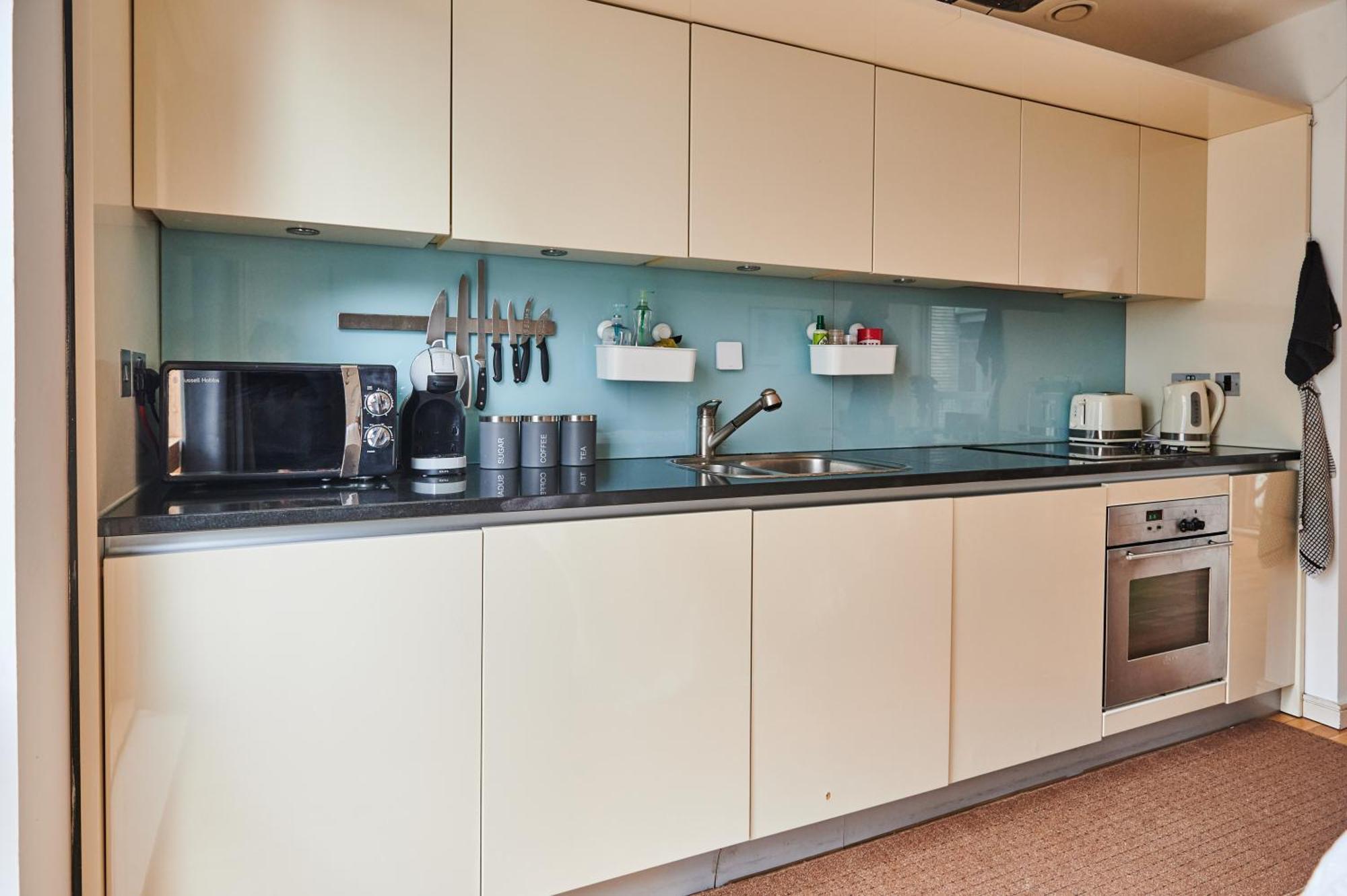Bright 2 Bedroom Flat In Old Street With Balcony London Exterior photo